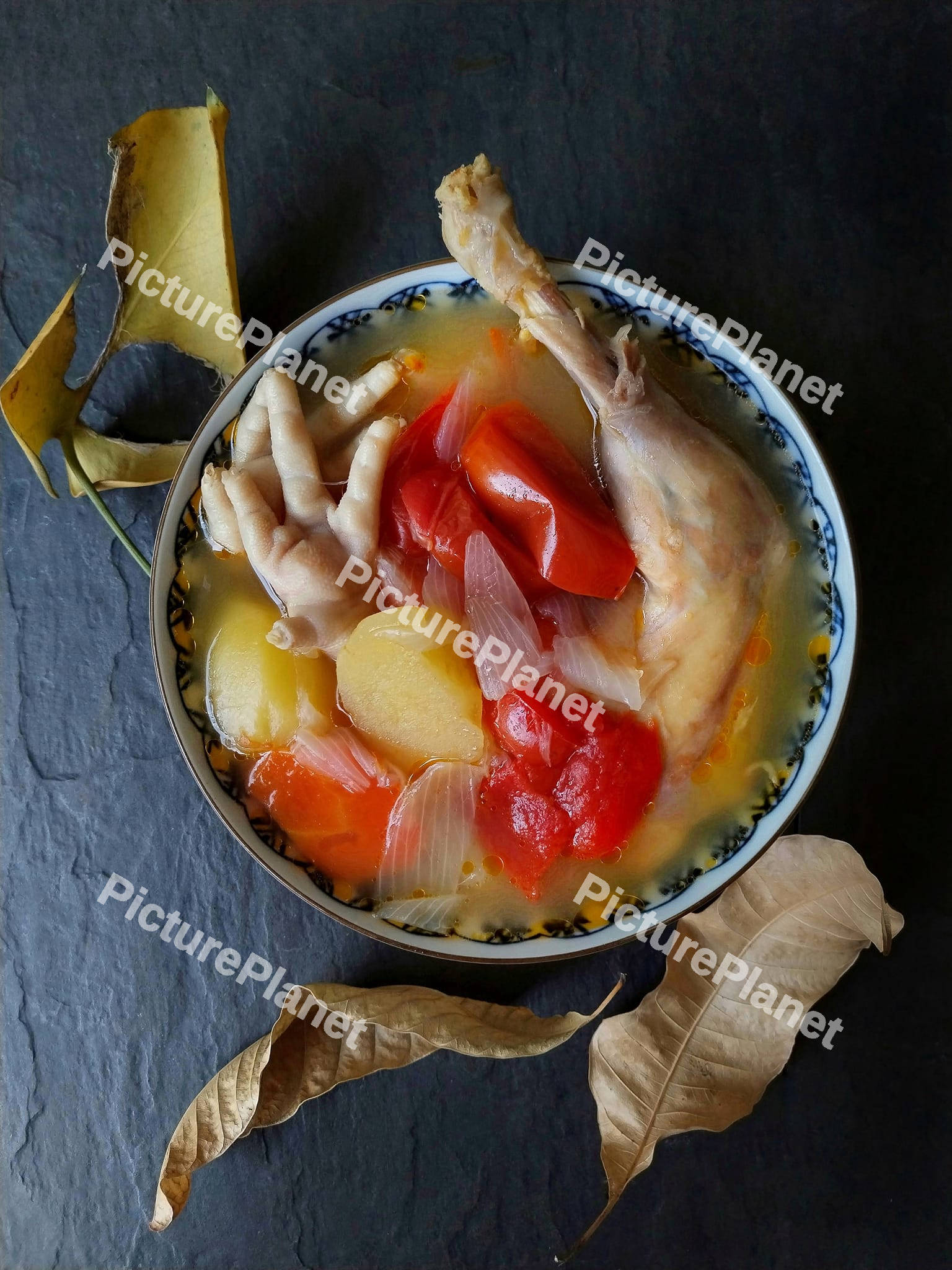 Spicy Chicken Feet soup